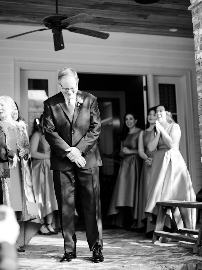 dad sees the winter southern bride for the first time at her wedding